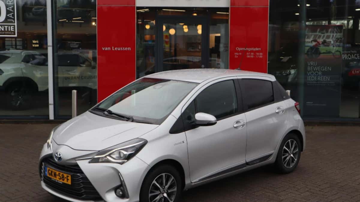 Toyota Yaris (2020) — foto 1
