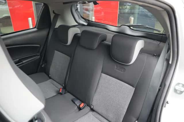 Toyota Yaris (2020) thumbnail 21