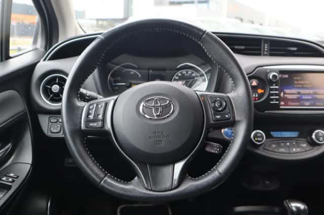 Toyota Yaris (2020) thumbnail 25