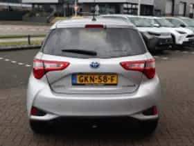 Toyota Yaris (2020) thumbnail 4