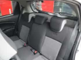 Toyota Yaris (2020) thumbnail 58
