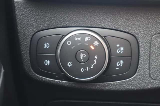 Ford Focus (2019) thumbnail 31