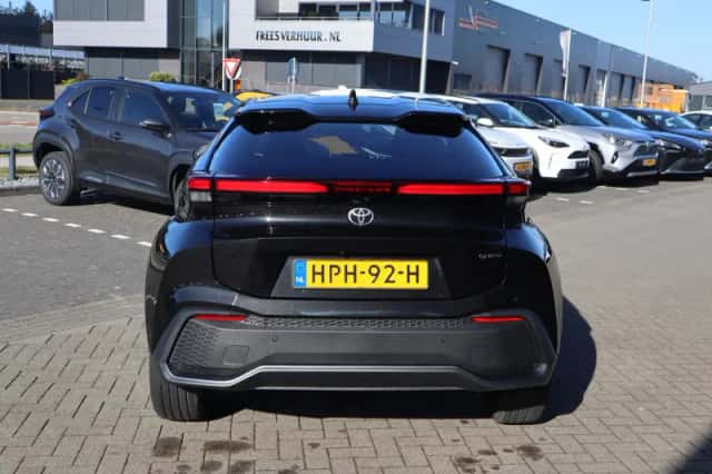 Toyota C hr (2025) thumbnail 10