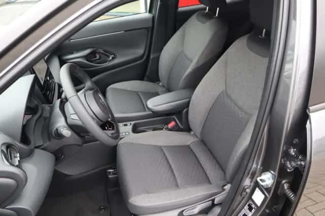 Toyota Yaris Cross (2026) thumbnail 22