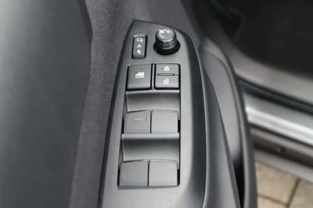 Toyota Yaris Cross (2026) thumbnail 26
