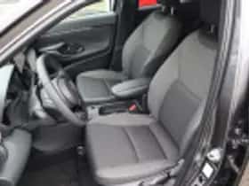 Toyota Yaris Cross (2026) thumbnail 58