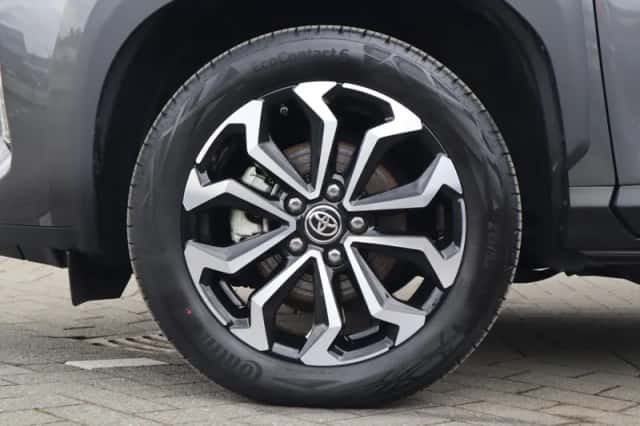Toyota Yaris Cross (2025) thumbnail 17