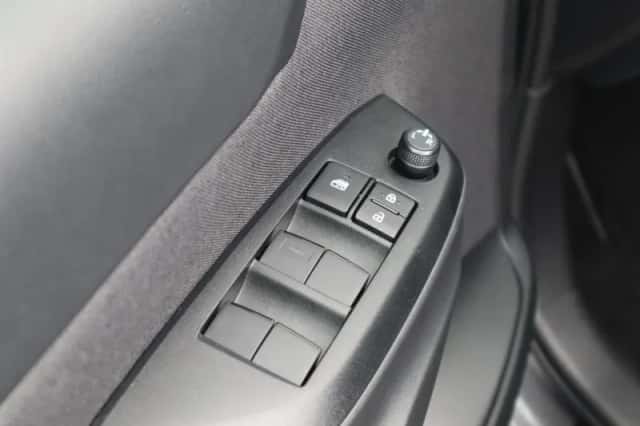 Toyota Yaris Cross (2025) thumbnail 21