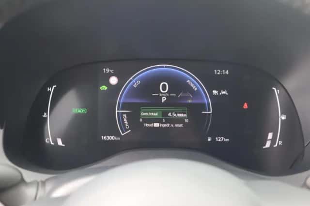 Toyota Yaris Cross (2025) thumbnail 24