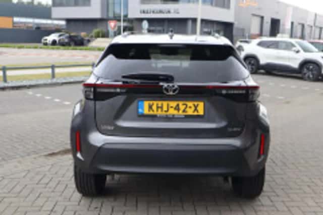 Toyota Yaris Cross (2025) thumbnail 4