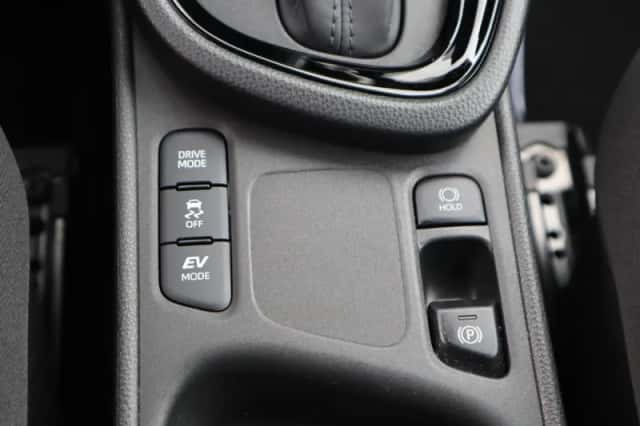 Toyota Yaris Cross (2025) thumbnail 38