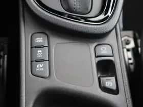 Toyota Yaris Cross (2025) thumbnail 38