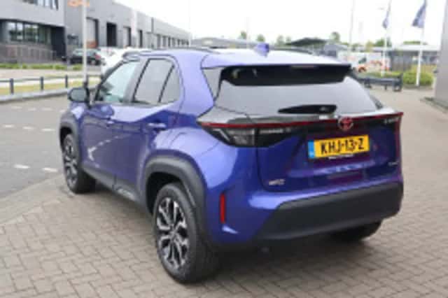 Toyota Yaris Cross (2025) thumbnail 3