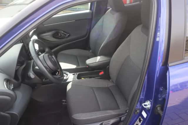 Toyota Yaris Cross (2025) thumbnail 21