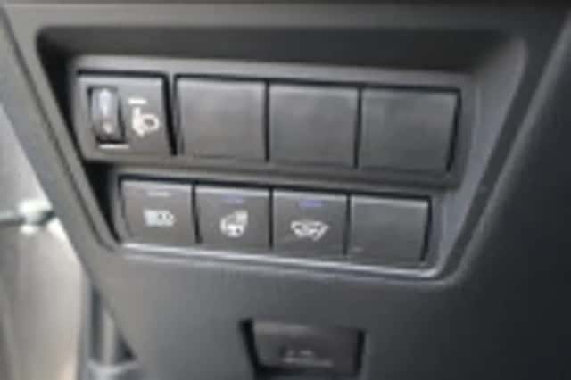 Toyota Yaris Cross (2025) thumbnail 66