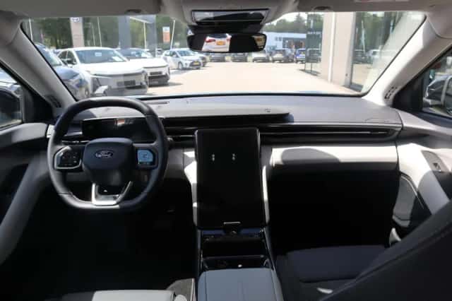Ford Explorer (2025) thumbnail 27