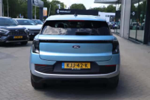 Ford Explorer (2025) thumbnail 4