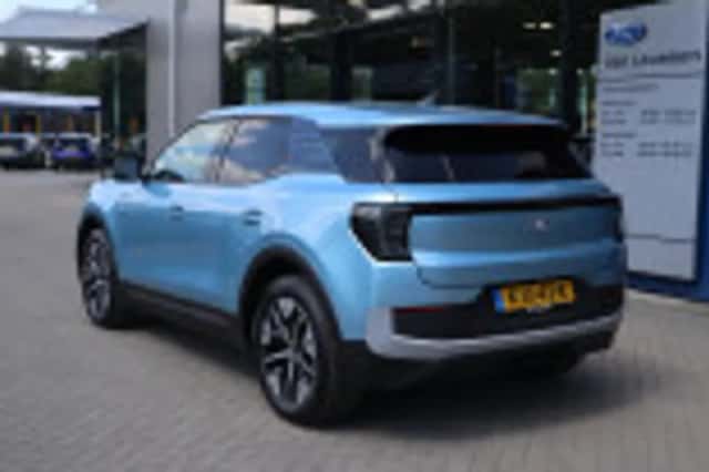 Ford Explorer (2025) thumbnail 43