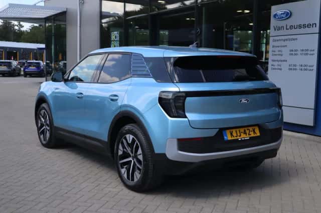 Ford Explorer (2025) thumbnail 9