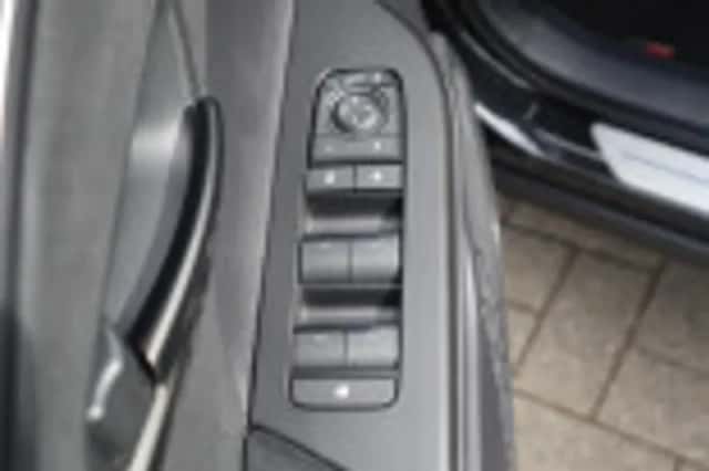 Toyota C hr (2026) thumbnail 75