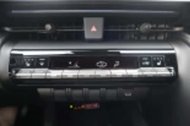 Toyota C hr (2026) thumbnail 92