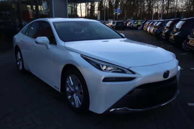 Toyota Mirai (2022) thumbnail 13