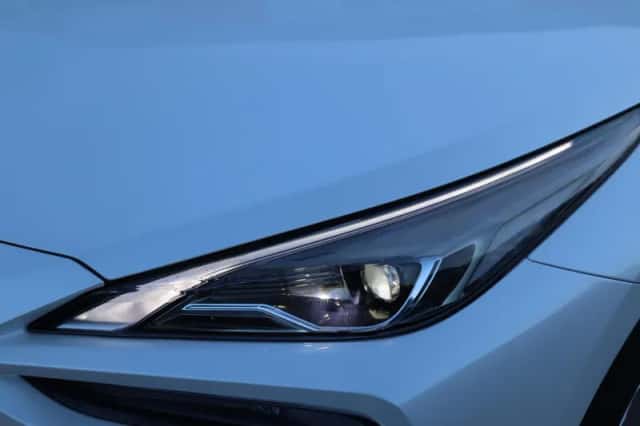 Toyota Mirai (2022) thumbnail 15