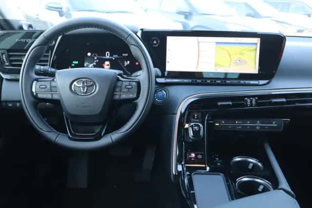 Toyota Mirai (2022) thumbnail 20