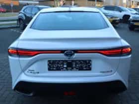 Toyota Mirai (2022) thumbnail 3