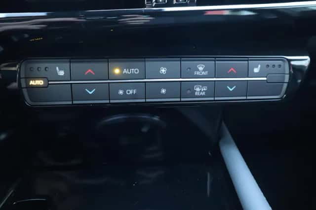 Toyota Mirai (2022) thumbnail 34
