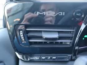 Toyota Mirai (2022) thumbnail 40