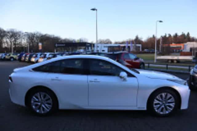 Toyota Mirai (2022) thumbnail 6