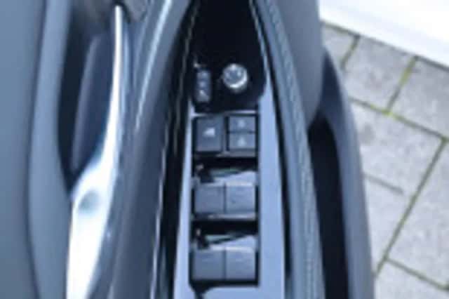 Toyota Mirai (2022) thumbnail 61