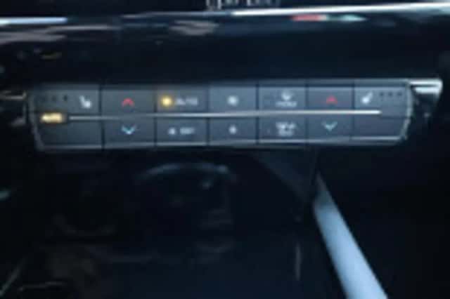 Toyota Mirai (2022) thumbnail 72