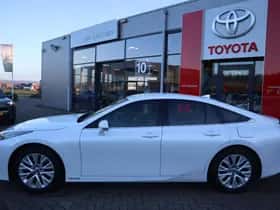 Toyota Mirai (2022) thumbnail 87