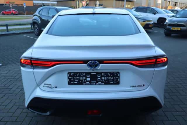 Toyota Mirai (2022) thumbnail 88