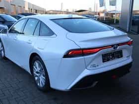 Toyota Mirai (2022) thumbnail 10