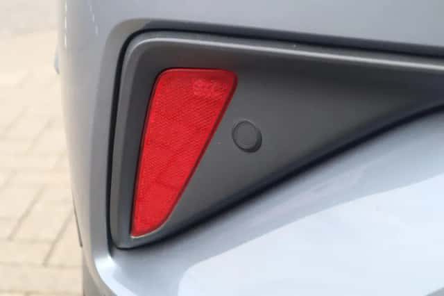 Toyota C hr (2020) thumbnail 18