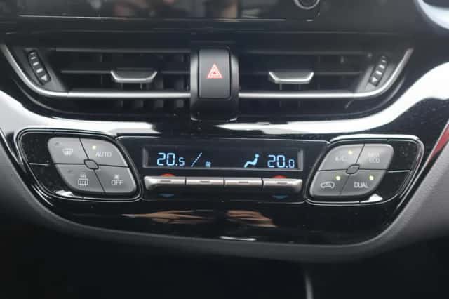 Toyota C hr (2020) thumbnail 39