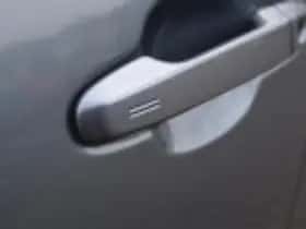 Toyota C hr (2020) thumbnail 59