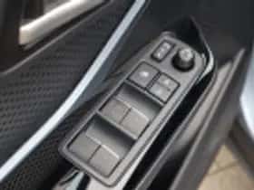 Toyota C hr (2020) thumbnail 63