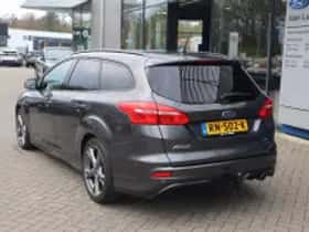 Ford Focus (2018) thumbnail 3
