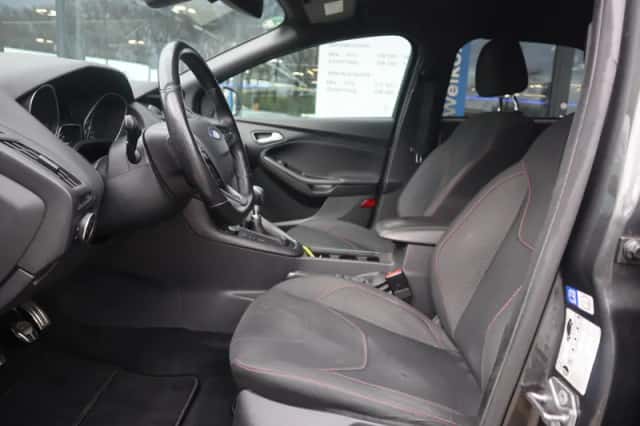 Ford Focus (2018) thumbnail 21