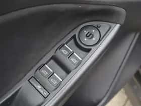 Ford Focus (2018) thumbnail 22