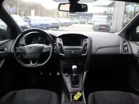 Ford Focus (2018) thumbnail 23