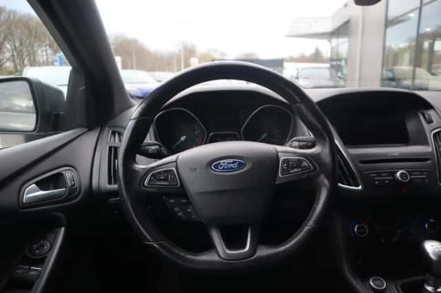 Ford Focus (2018) thumbnail 24