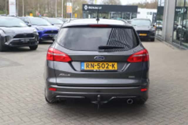 Ford Focus (2018) thumbnail 4