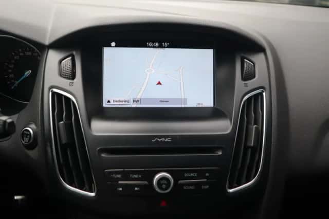 Ford Focus (2018) thumbnail 32