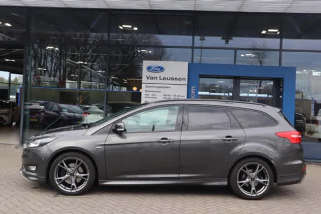 Ford Focus (2018) thumbnail 75