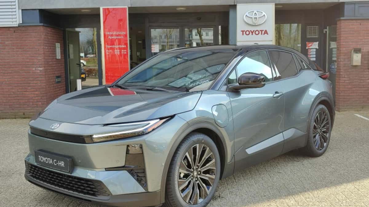 Toyota C hr (2026) — foto 1